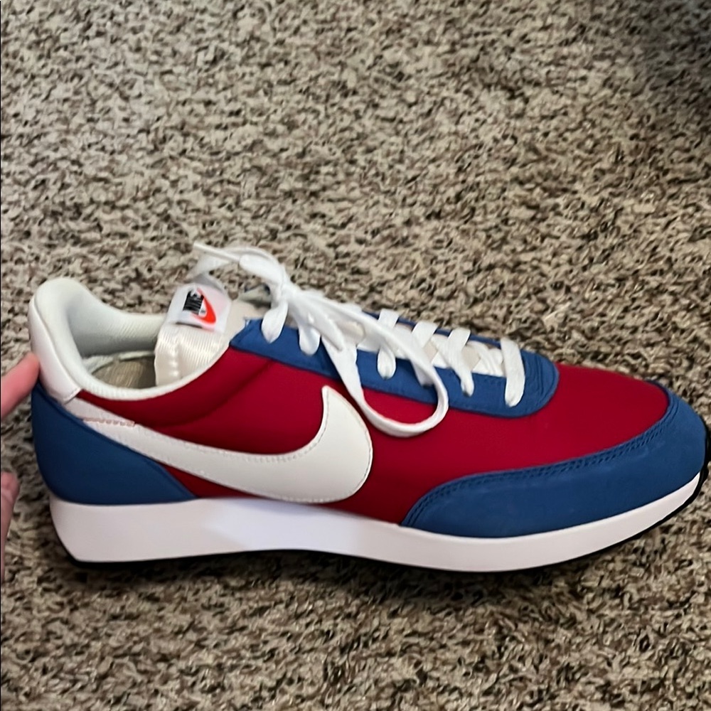 Nike Red and Blue Sneakes AIR TAILWIND 79